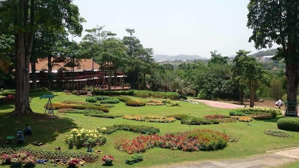 Arayana Phupimarn Resort & Spa Pak Chong Extérieur photo