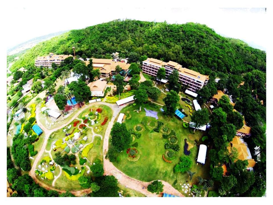 Arayana Phupimarn Resort & Spa Pak Chong Extérieur photo