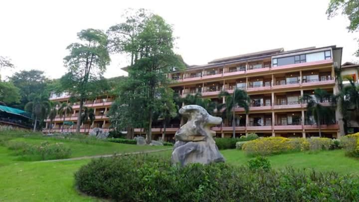 Arayana Phupimarn Resort & Spa Pak Chong Extérieur photo